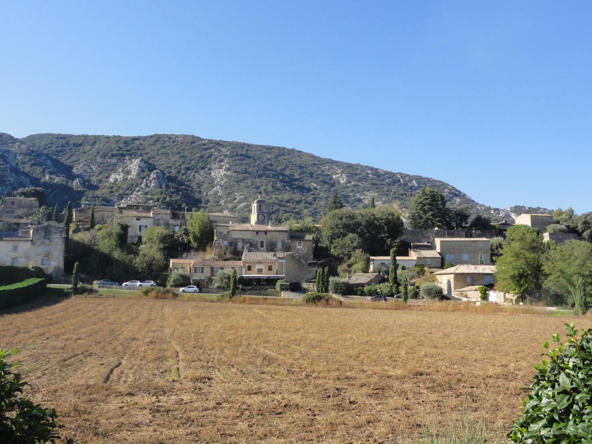 Le Bagnol Un Coin De Paradis * Maubec (Vaucluse)