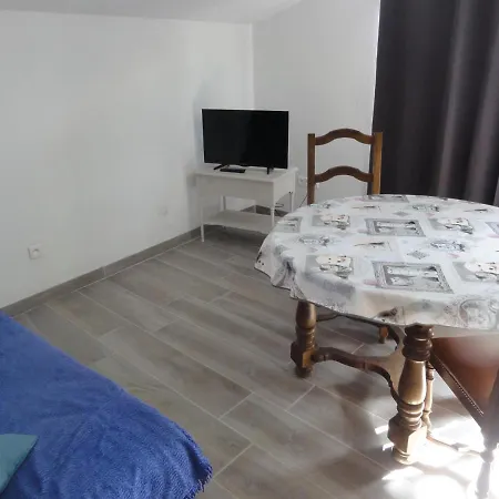 Gite Le Bagnol Un Coin De Paradis Maubec  Buitenkant foto