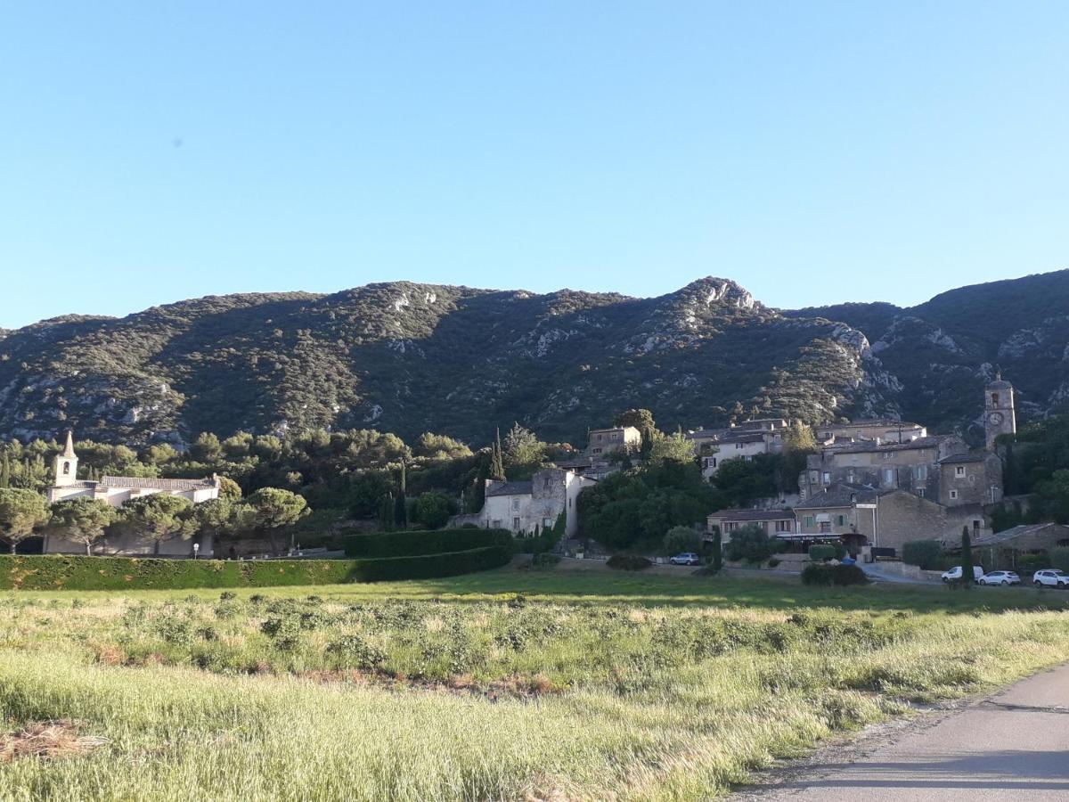 Le Bagnol Un Coin De Paradis Maubec (Vaucluse)